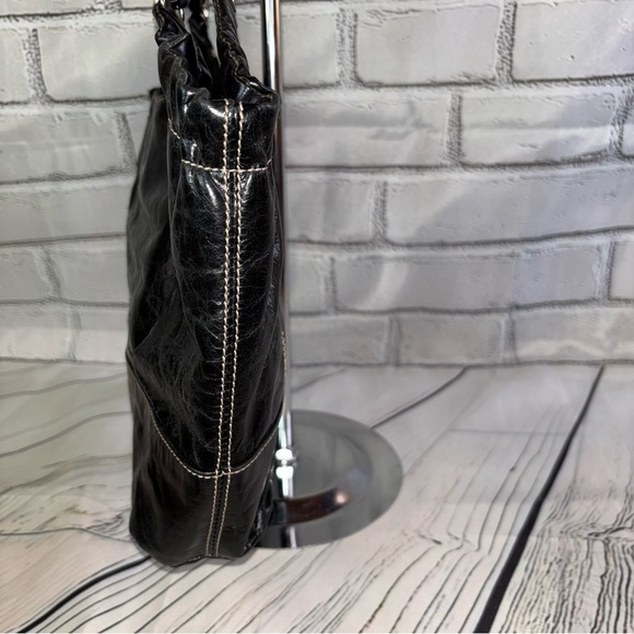 AK Anne Klein Women’s Black Distressed Leather Shoulder Bag - Picture 5 of 9